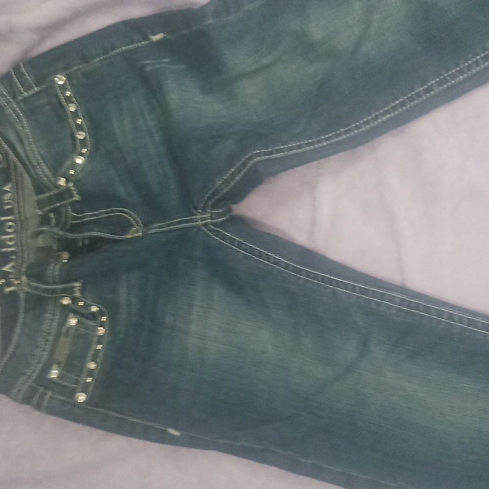 La idol size 5 juniors capri pants